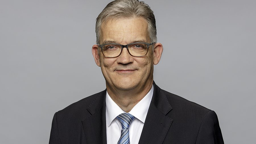 Porträt Uwe Feiler
